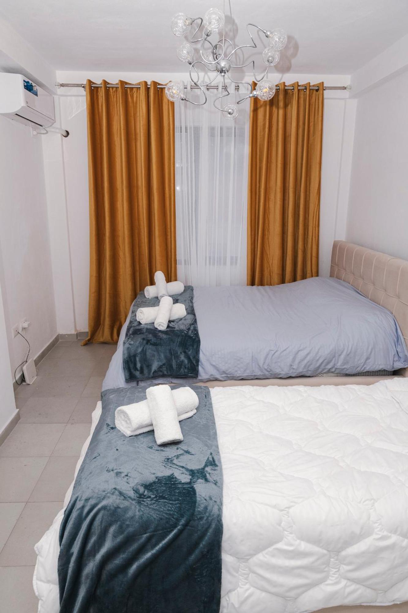 Via Albania - New Bazaar Апартаменти